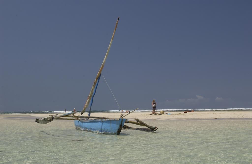 ホテル Diani House ディアニ・ビーチ エクステリア 写真